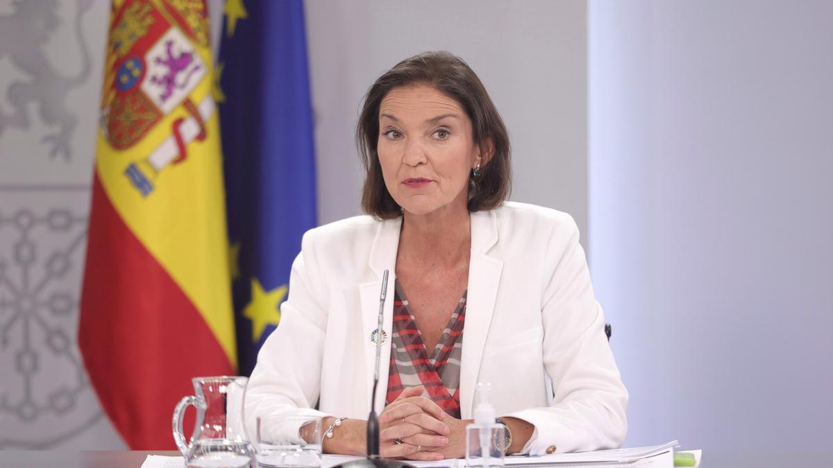 La ministra de Industria, Comercio y Turismo, Reyes Maroto, en la clausura de la IV Edición del Congreso Digital Tourism 2021, en el Ayuntamiento de Benidorm (Alicante), este 4 de junio.