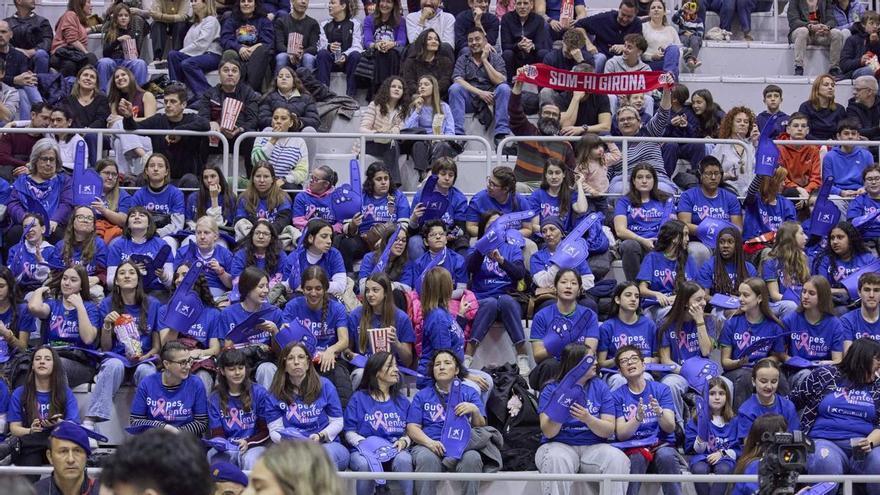 Les imatges de la Grada Solidària CaixaBank al pavelló de Fontajau