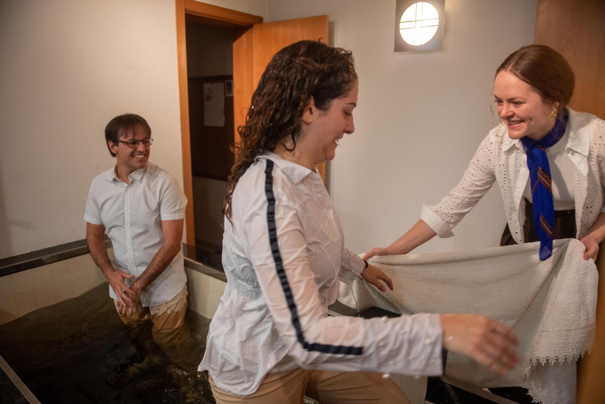 Bautismos por inmersión en El Camino