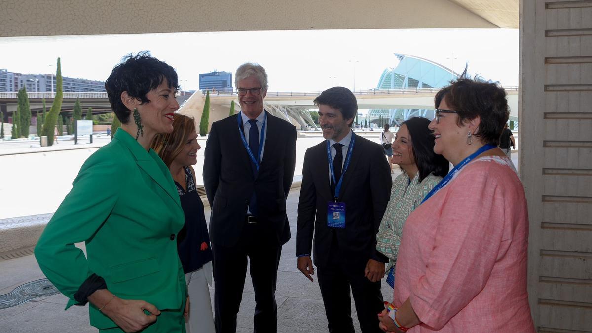 La ministra de Inclusión, Seguridad Social y Migraciones, Elma Saiz, en el Foro Mediterráneo.