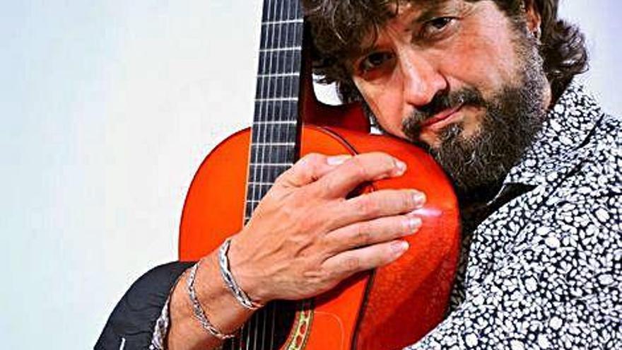 Juan Gómez «Chicuelo» torna per reivindicar la seva guitarra.