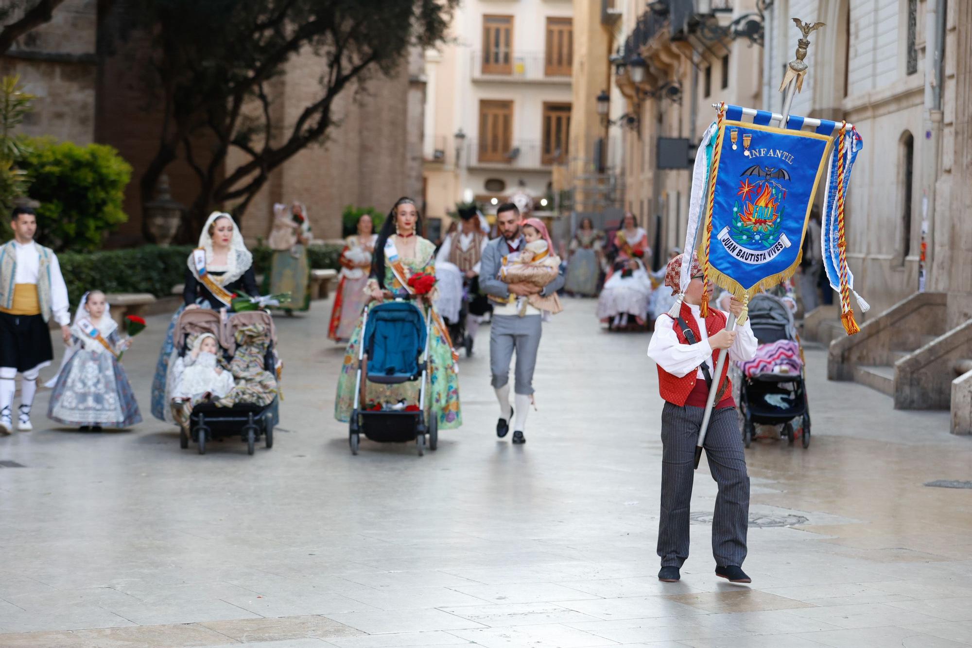 Búscate en el primer día de la Ofrenda en la calle San Vicente entre las 17:00 y las 18:00