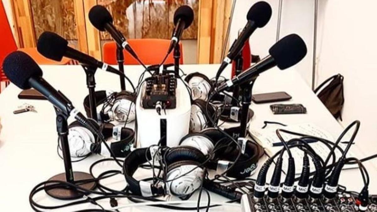 El estudio de Ràdio Farró - Ràdio Comunitària de Vil·la Urània, en una imagen de la XRCB