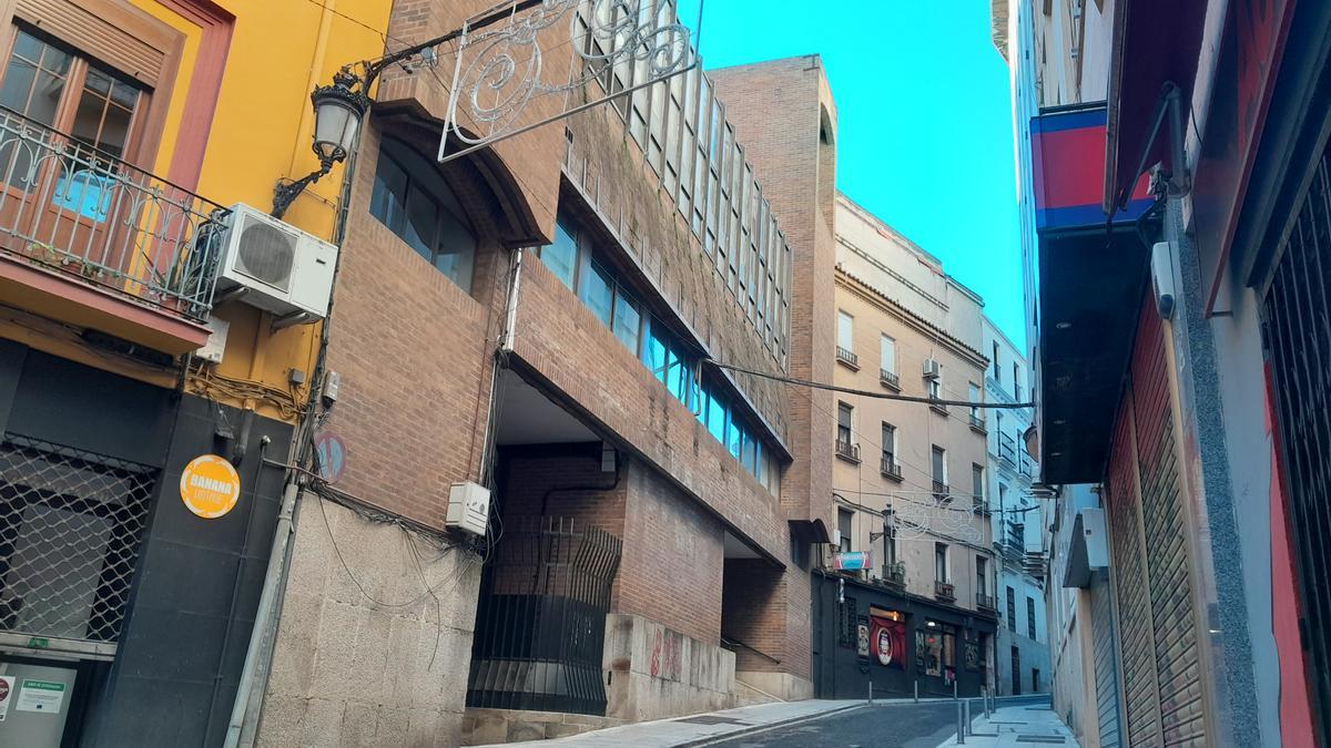 El bloque de Clavellinas, de 2.701 metros cuadrados, incluye el aula cultural.