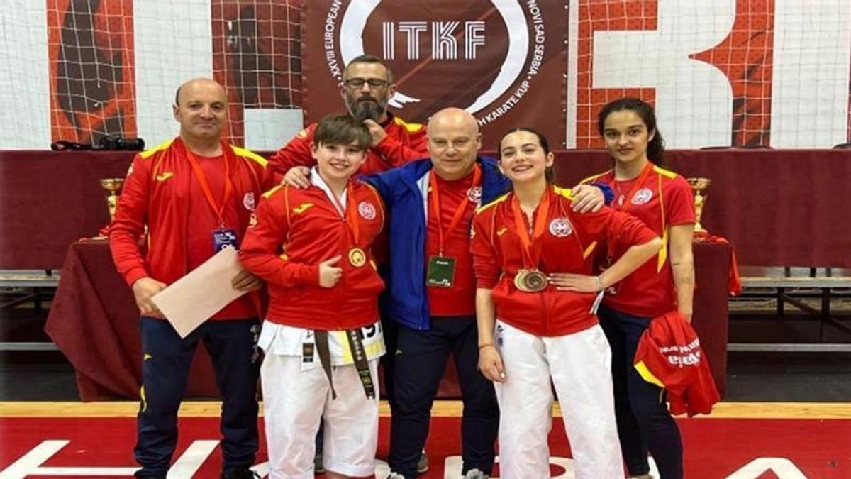 Algunos de los asturianos ganadores de medallas en el Europeo disputado en Serbia