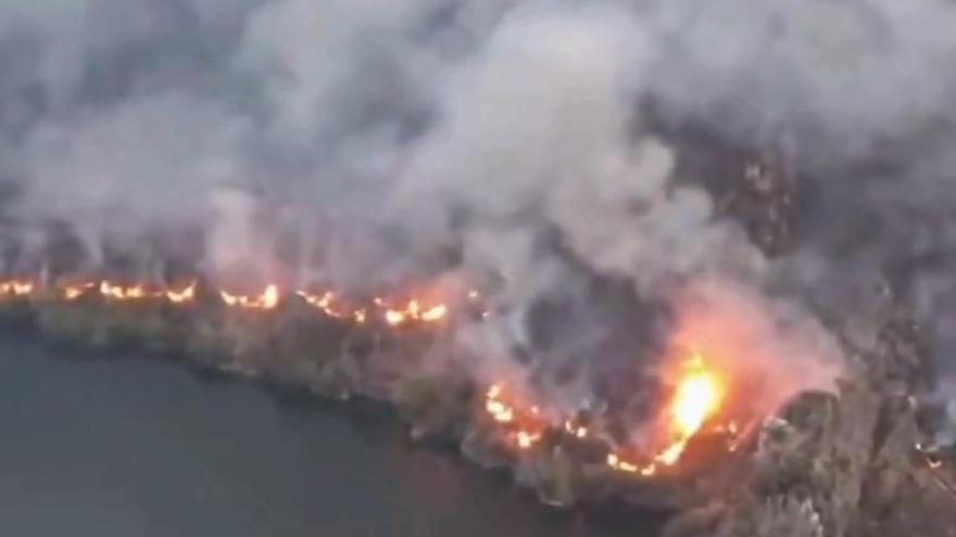 Arde el corazón del Parque Natural de los Arribes del Duero
