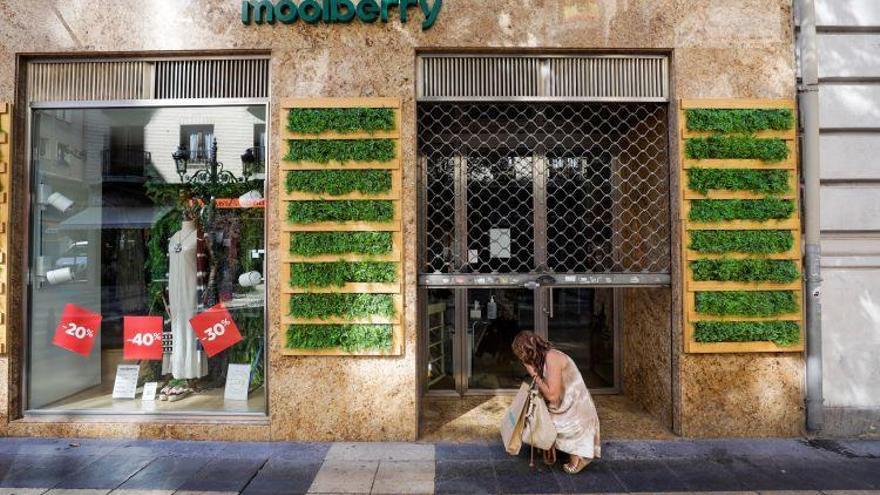 El pequeño comercio se resiente y augura un futuro de lo más «incierto»