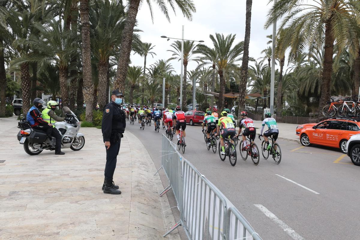El Palmeral de Elche da el pistoletazo de la salida a la Volta Comunitat Valenciana El Palmeral de Elche da el pistoletazo de la salida a la Volta Comunitat Valenciana