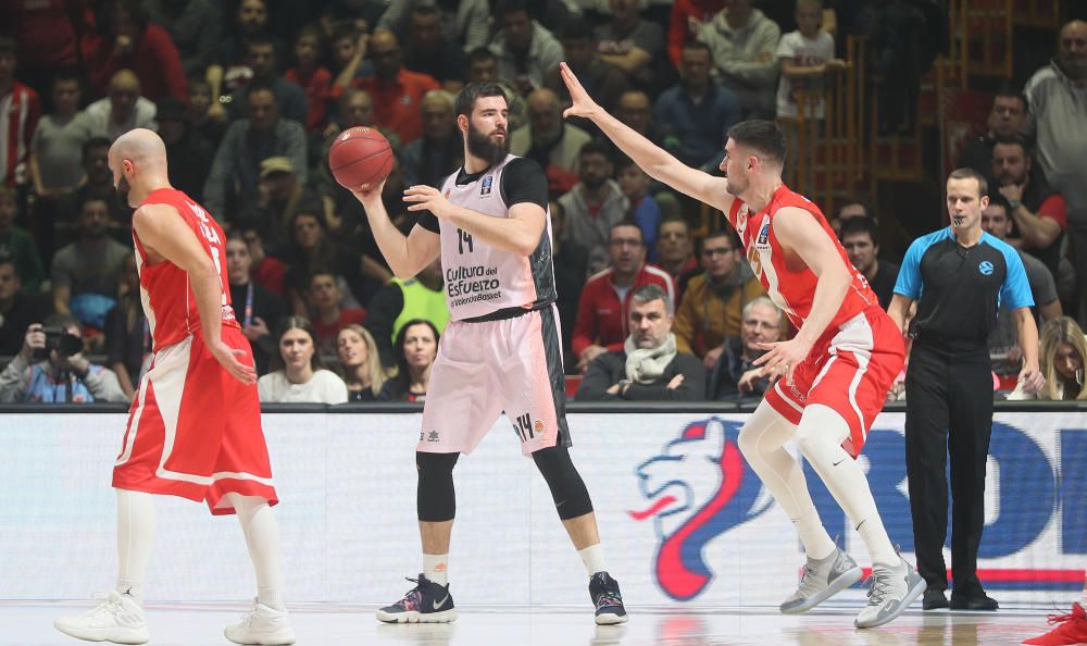 Estrella Roja - Valencia Basket, en imágenes