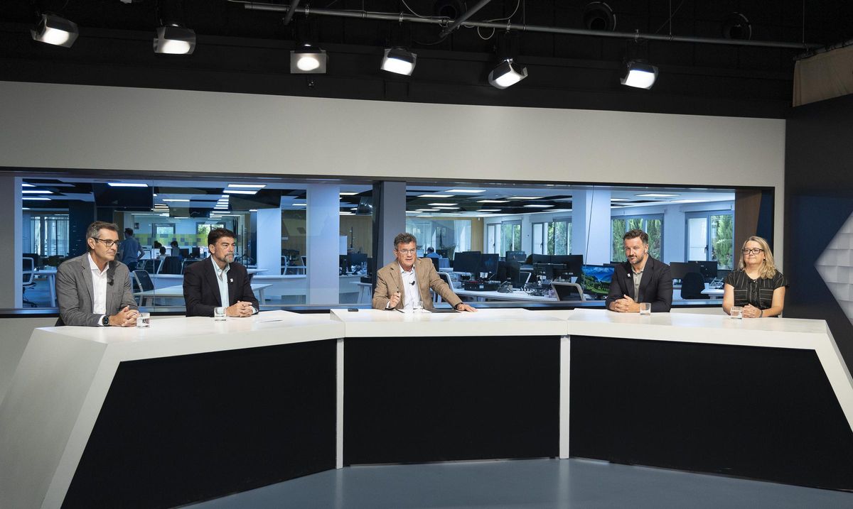 La jornada subrayó la importancia de una colaboración público-privada.