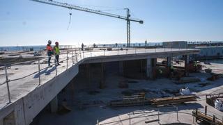 La nueva zona de ocio del Puerto de Torrevieja acelera las obras para abrir en verano de 2025