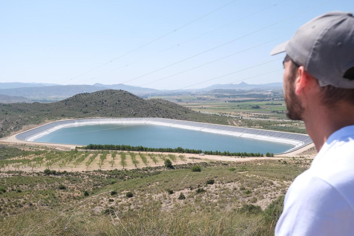 Uno de los embalses reguladores del postrasvase del Júcar-Vinalopó
