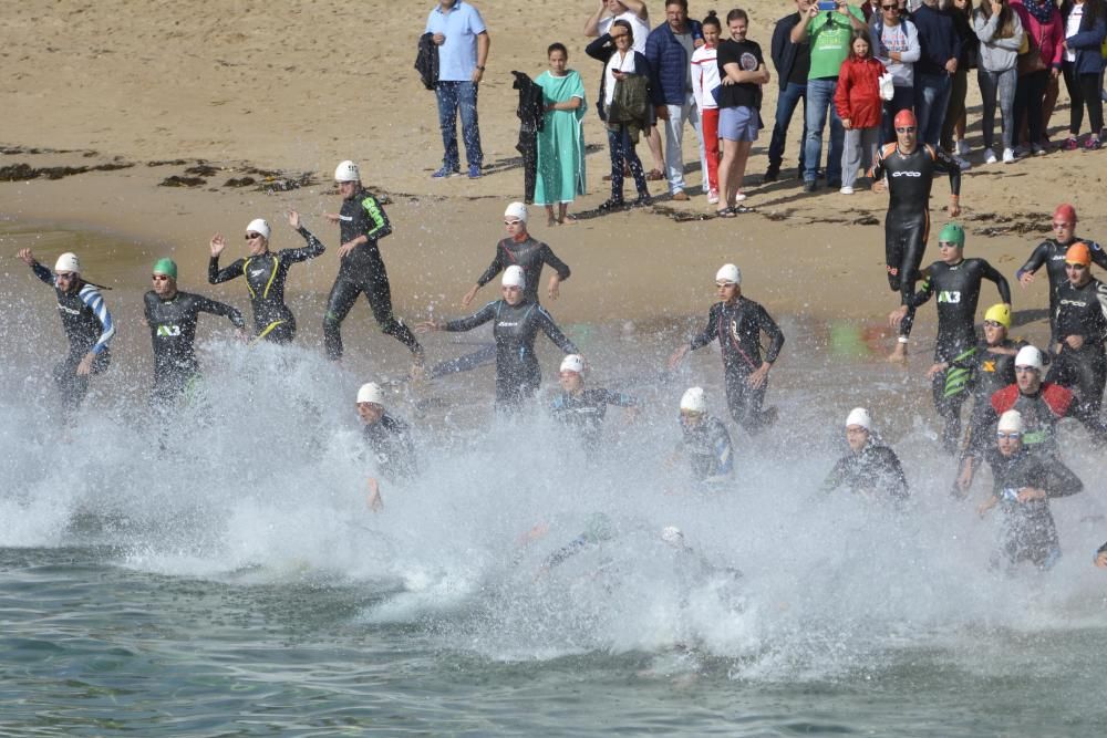 Neptuno bendice a Jacobo Garrido en San Amaro