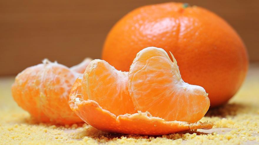 Esto que no te comes de la mandarina es lo que más vitamina tiene