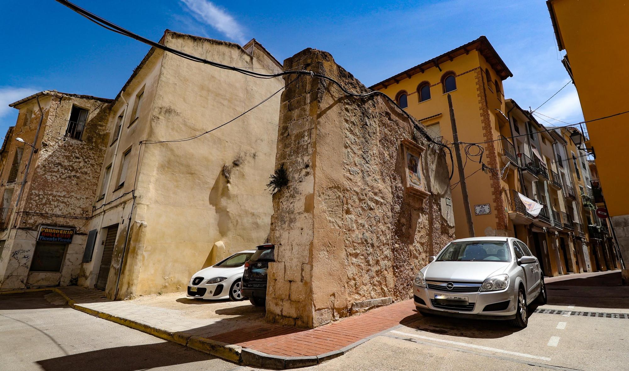 Cocentaina aprueba el plan para sacar a la luz y proteger la muralla medieval