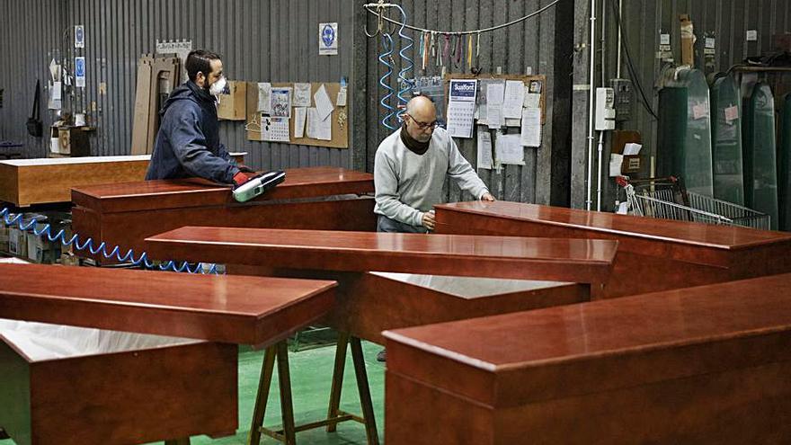 Imatge d’una empresa funerària de Xàtiva. | PERALES IBORRA