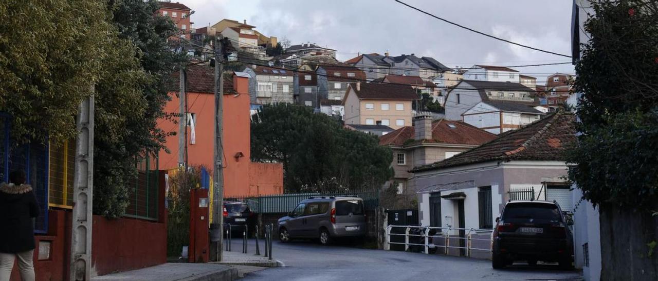 Una de las calles principales del barrio vigués de San Xoán do Monte.