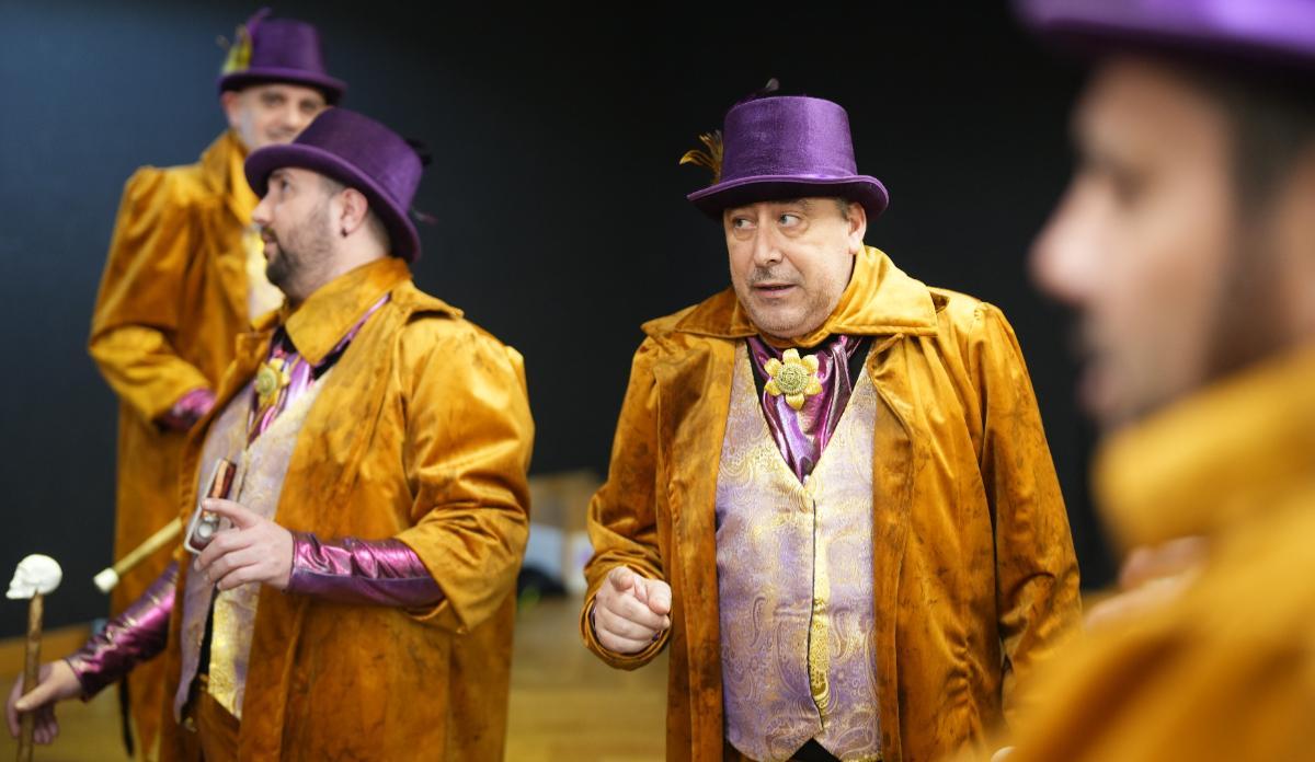 Los hay oficinistas, economistas, ingenieros, torneros y electricistas. El más tiene 30 y el veterano acaba de cumplir 54.