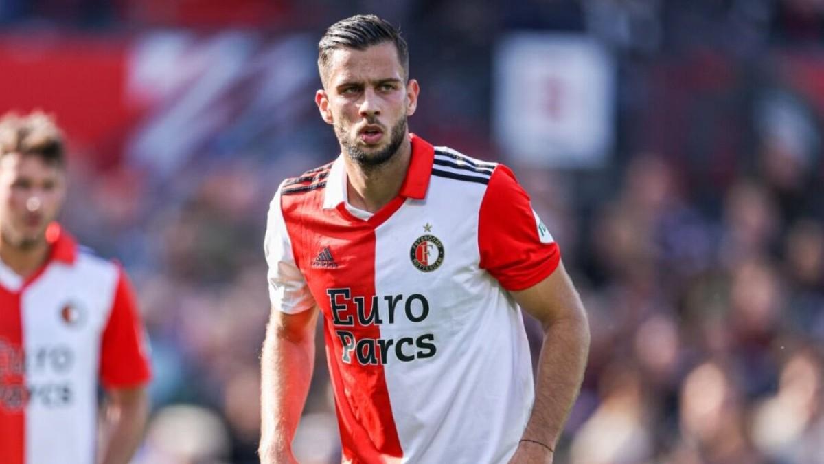 El eslovaco Hancko, con el Feyenoord