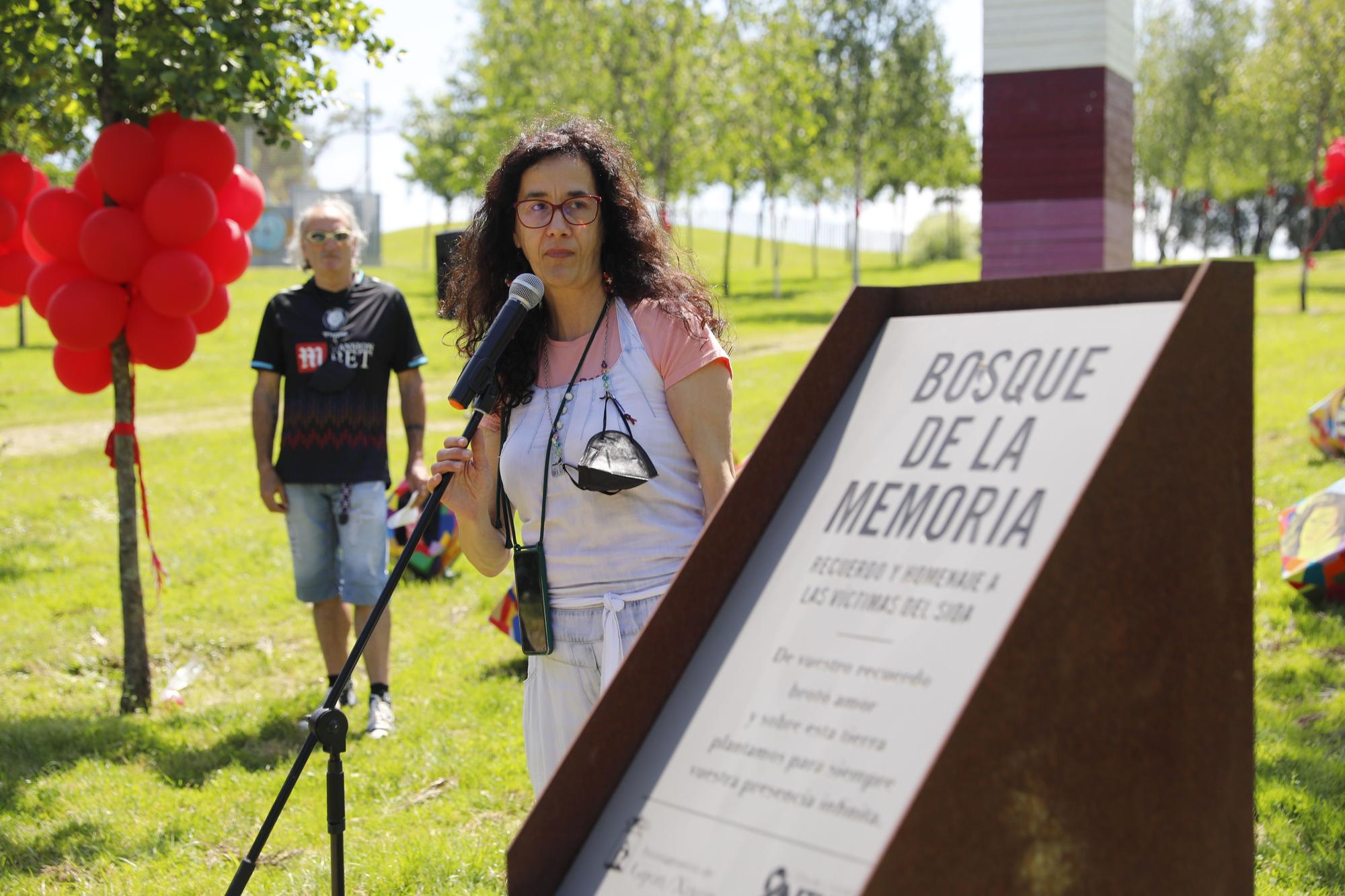 En imágenes: Memorial del sida en el Bosque de la Memoria, en el parque de Los Pericones