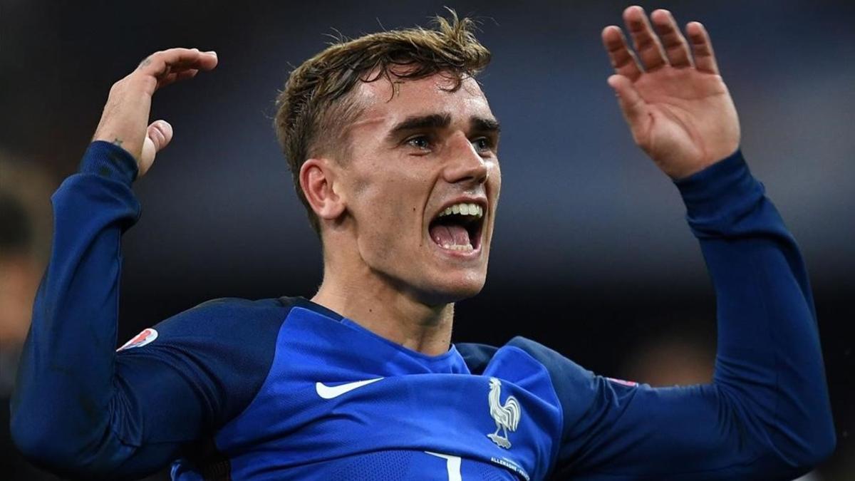 rpaniagua34616834 france s forward antoine griezmann celebrates after scoring 160707225904