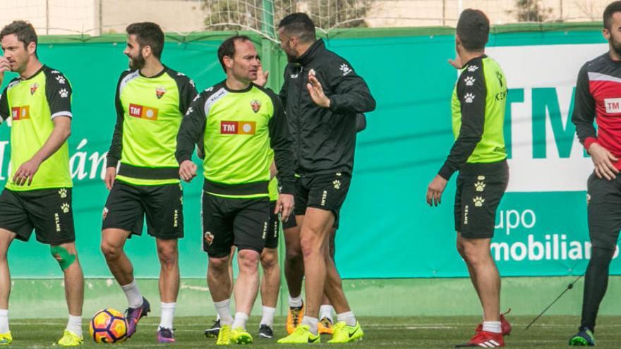 Pelayo ha entrenado hoy con sus compañeros sin problemas