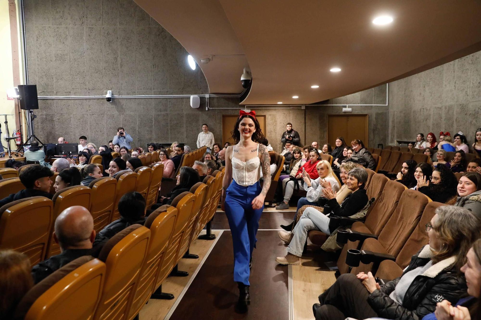 EN IMÁGENES: Así ha sido el desfile de princesas de los ciclos de Estética y Peluquería de Avilés