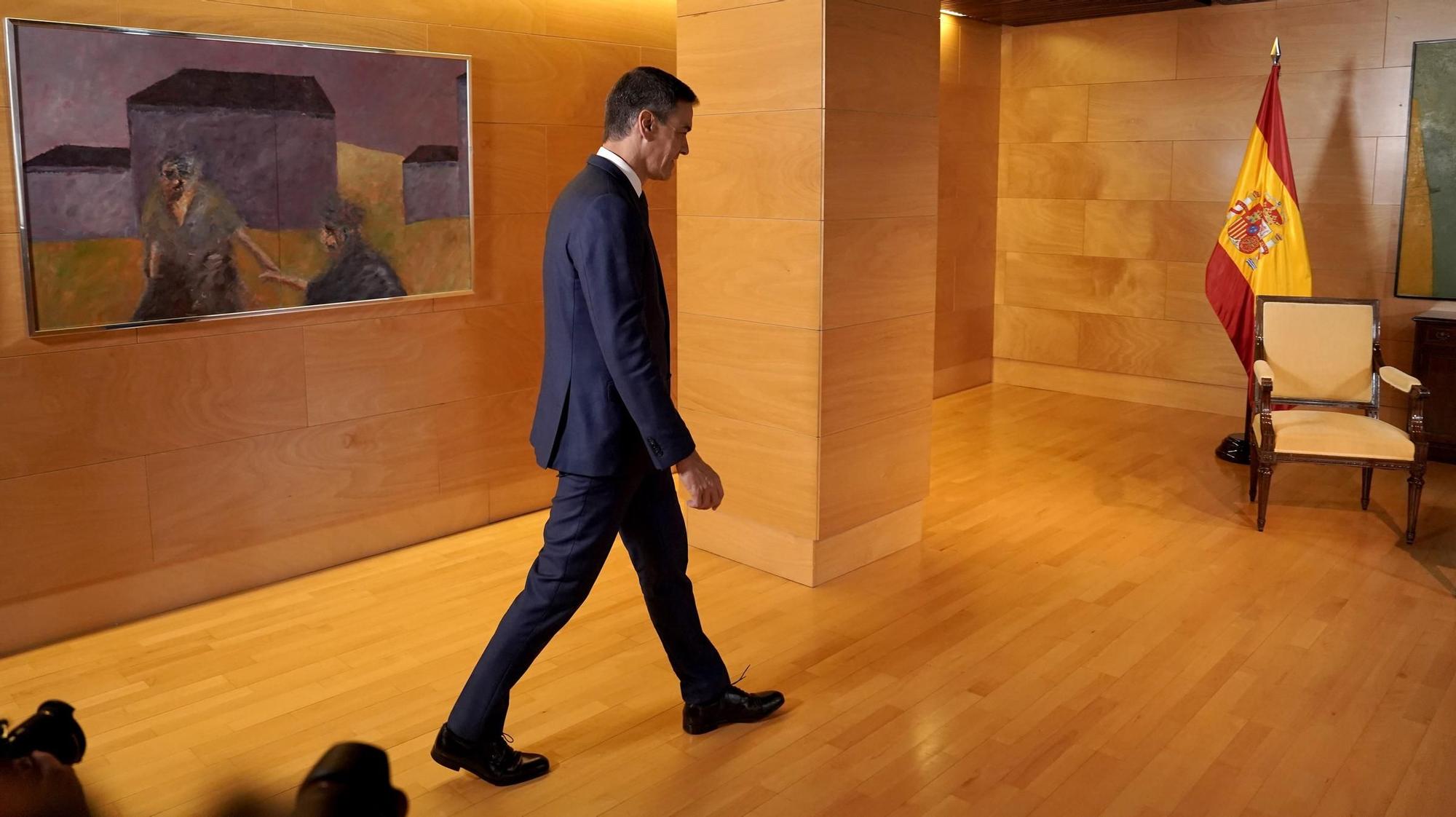 La reunión entre Pedro Sánchez y Yolanda Díaz, en imágenes