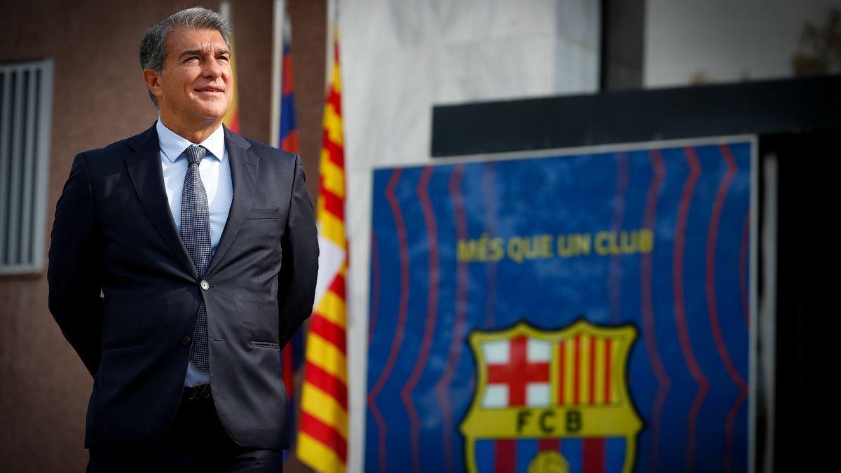 7 de marzo 2022 - Laporta atiende SPORT para celebrar el año como presidente.jpg