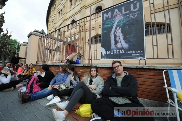 Colas para el concierto de Malú