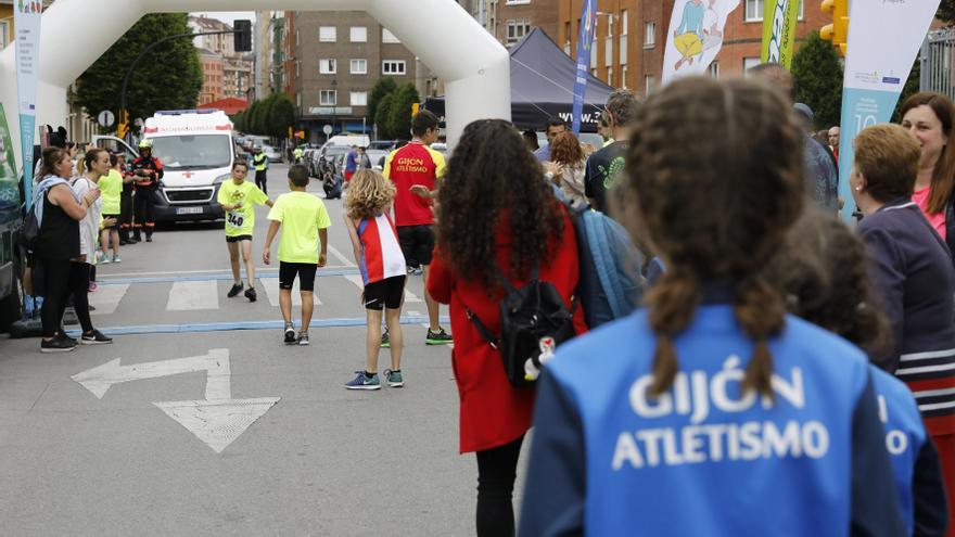 Cortes de tráfico este domingo en Gijón por dos pruebas deportivas