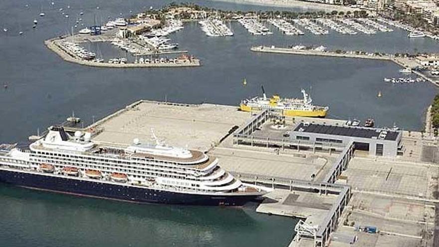 El borrador afecta a cinco puertos, entre ellos el de AlcÃºdia.