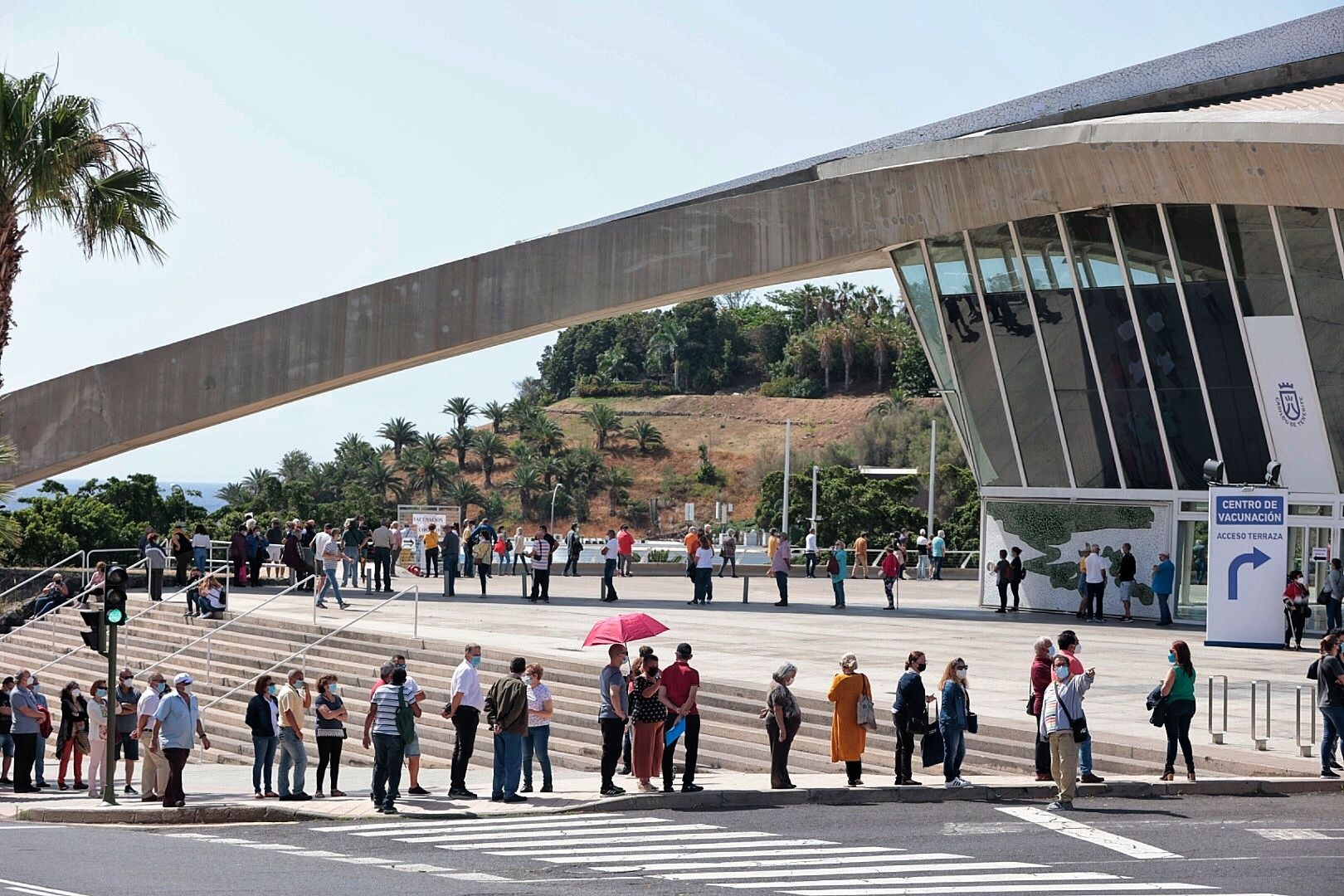 Vacunación masiva contra el coronavirus en el Recinto Ferial a mayores de 60 años