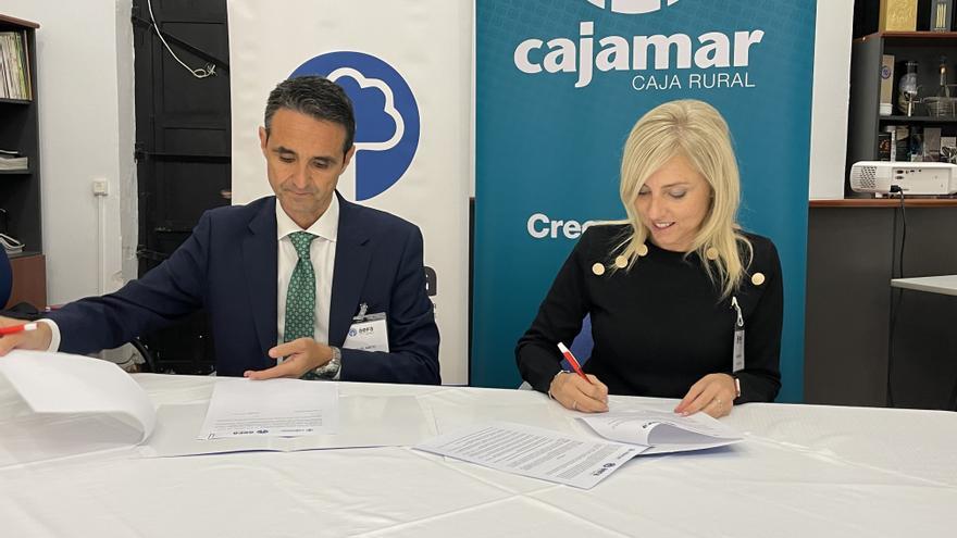 AEFA y Cajamar renuevan su alianza para proteger a la empresa familiar de Alicante