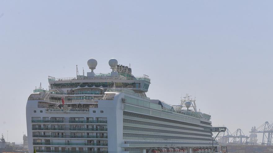 Crucero &#039;Ventura&#039; en el Puerto de Las Palmas