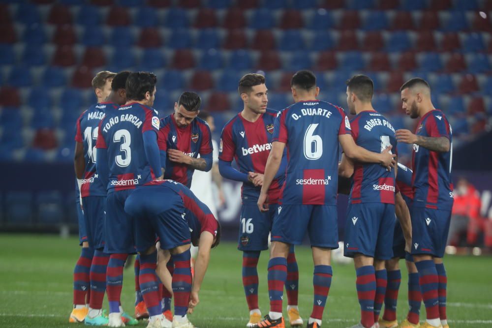 Las mejores fotos del Levante UD - Osasuna