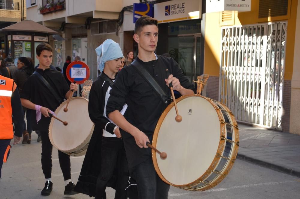 Miles de vecinos se echan a las calles muleñas.