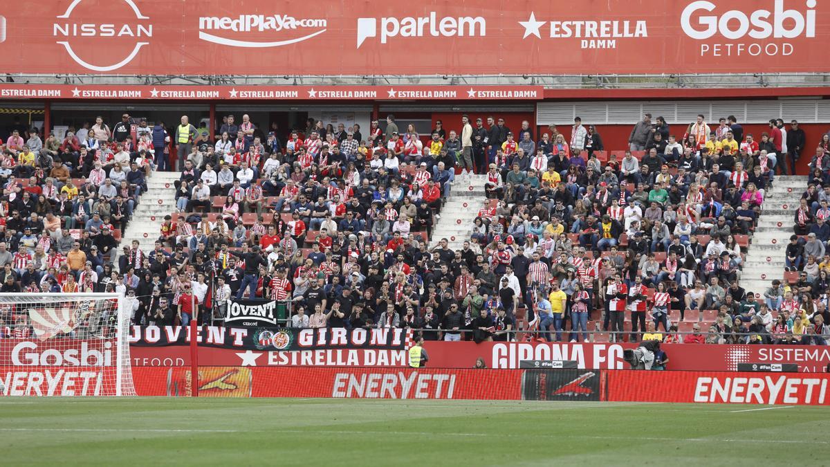 S'instal·larà una graderia retràctil al Gol Sud per a 700 persones