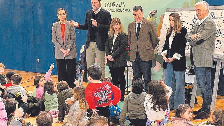 José López Campos: «A competencia é total e absoluta nas dúas linguas»