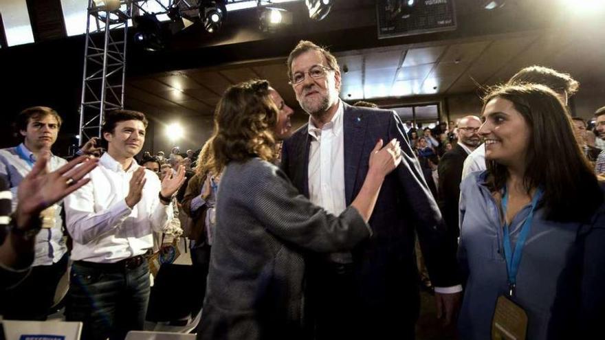 Rajoy, ayer, en la convención nacional de Nuevas Generaciones en Córdoba. // Efe