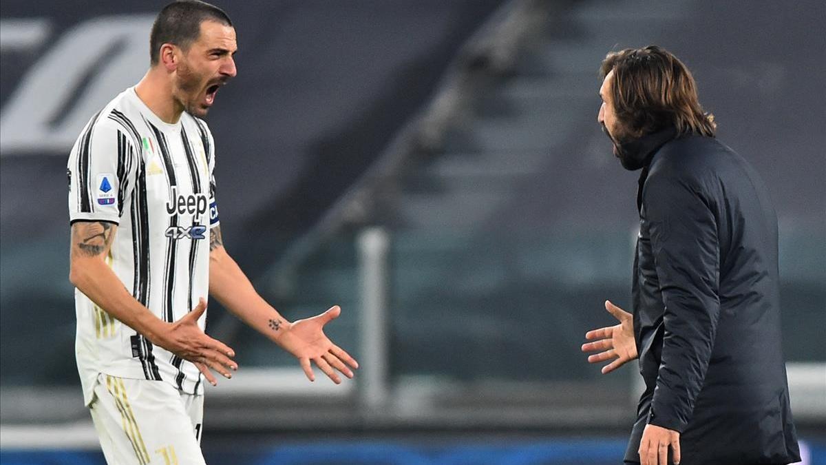 Soccer Football - Serie A - Juventus v Torino - Allianz Stadium  Turin  Italy - December 5  2020 Juventus  Leonardo Bonucci celebrates with coach Andrea Pirlo after the match REUTERS Massimo Pinca