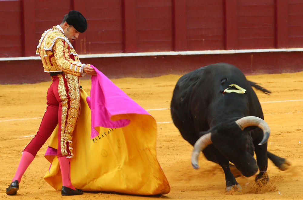 Castella y Talavante dan brillo a la tarde en Málaga