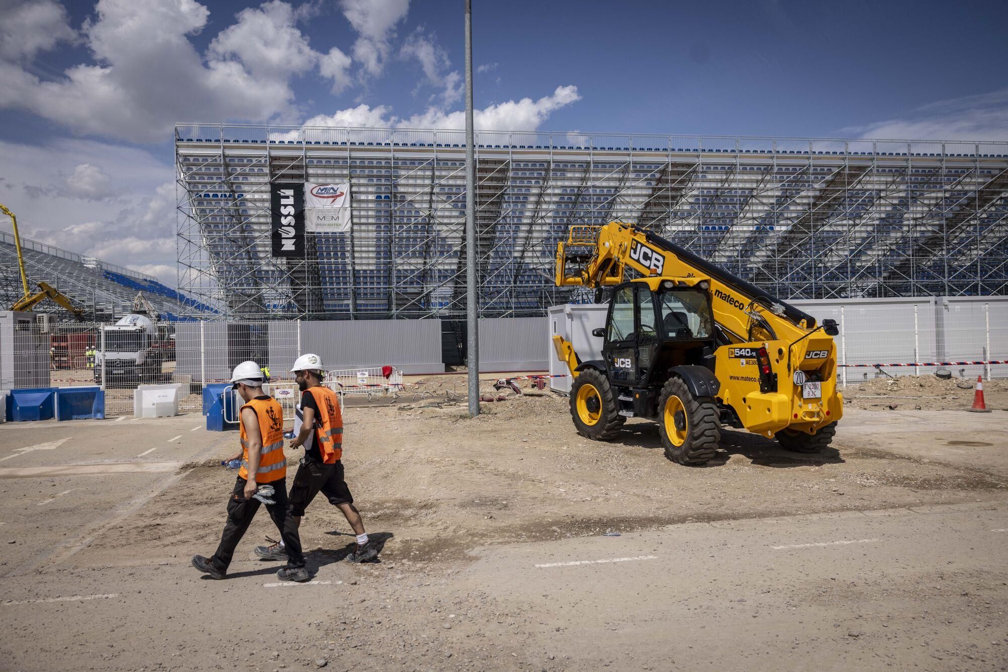 En imágenes | Así ha sido la construcción de la 'mini Romareda' 