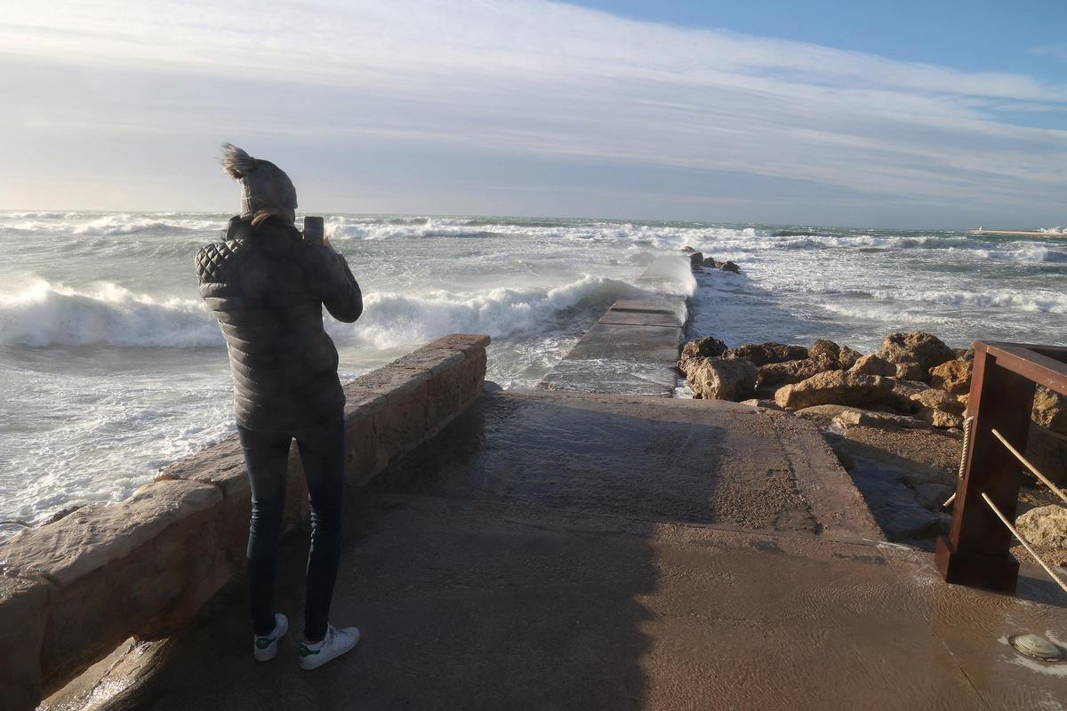 El oleaje destruyó numerosas infraestructuras costeras y playas en el Mediterráneo