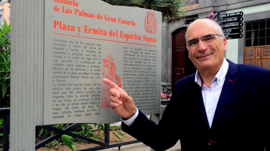 Juan José Laforet posando en Las Palmas de Gran Canaria.