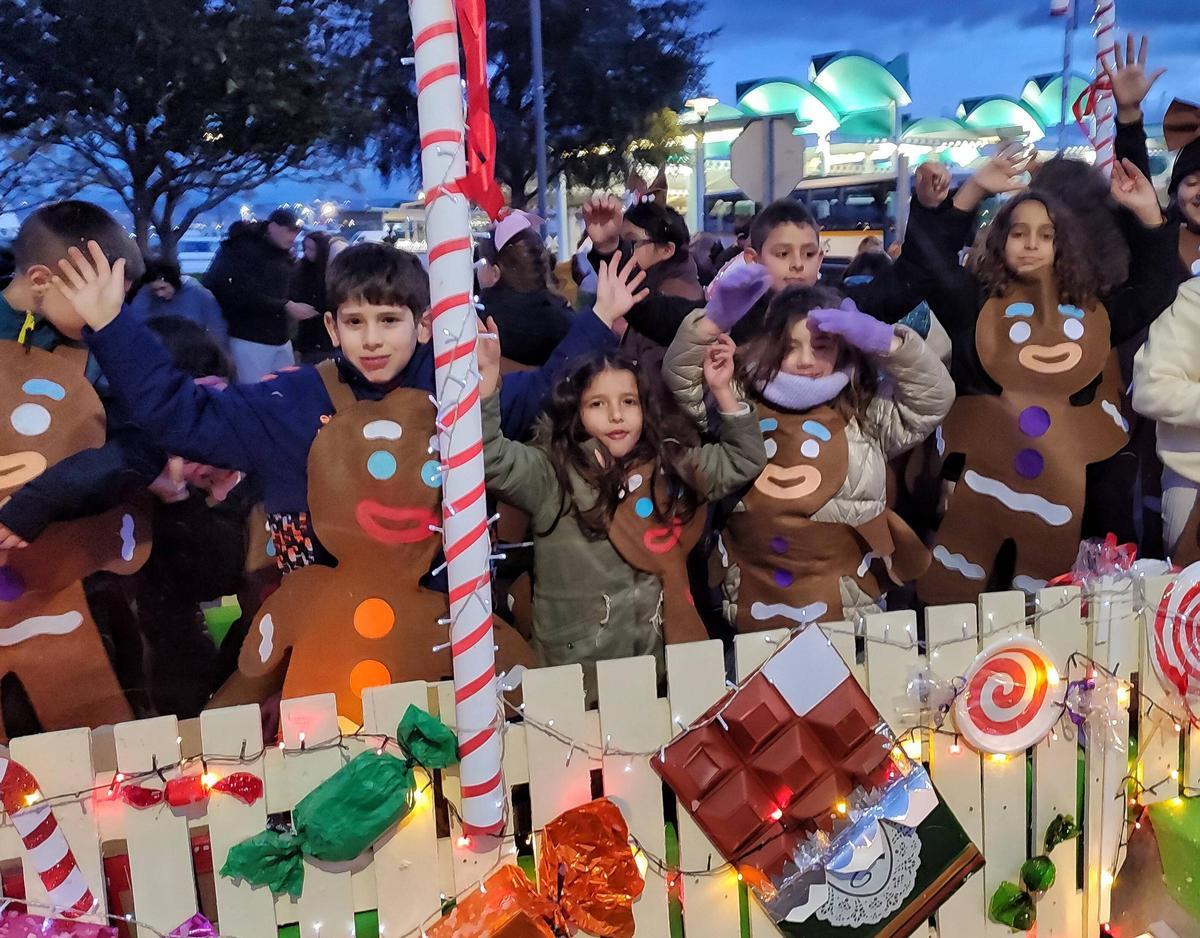 Las fotos de Sus Majestades los Reyes Magos recorriendo Cangas