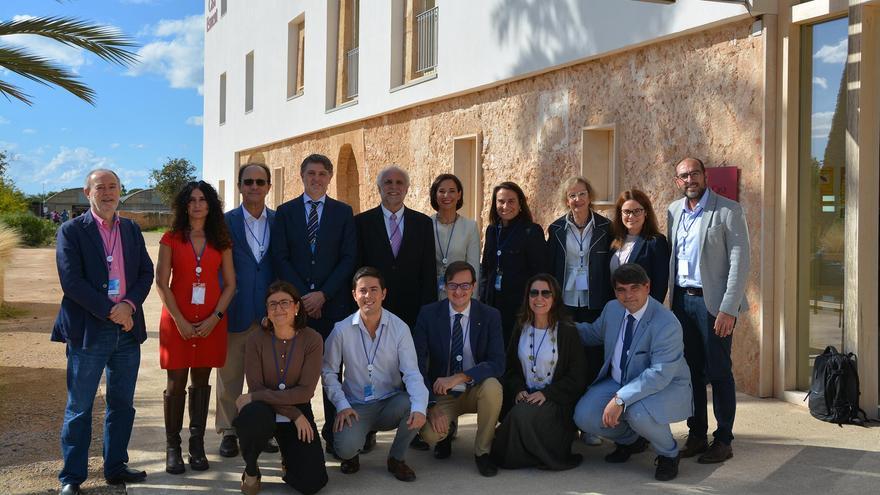 La Fundación de Ciencias Farmacéuticas de las Islas Baleares celebró la XXII Jornada de la Farmacia Balear en la Casa Esment de Palma.