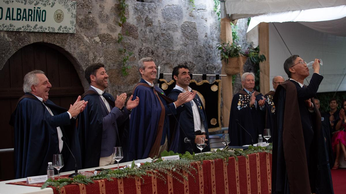 El Capítulo Serenísimo volvió a convertirse en el acto más noble y solemne de la 74ª Festa do Albariño