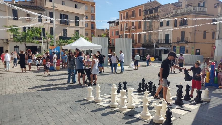 Inca celebra la eliminación de los muros en la Plaça del Mercat Cobert