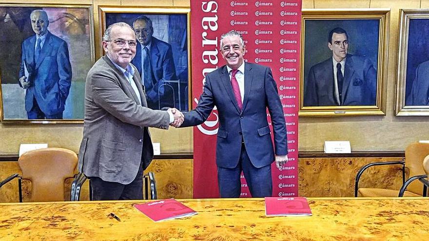 Pacto entre la Cámara de Oviedo y Aenor